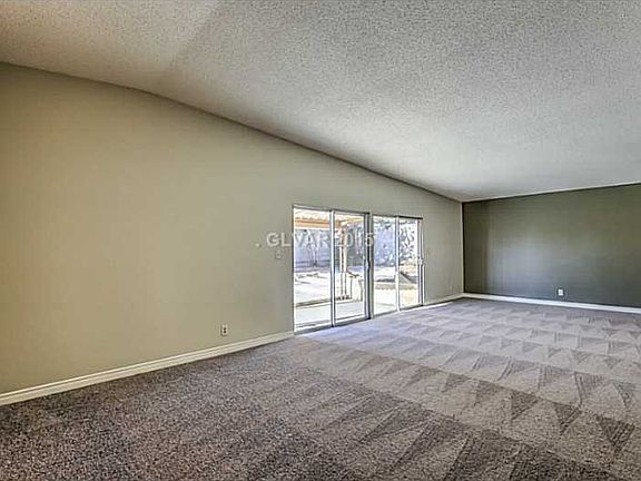 5th image of 4049 Acapulco Ave