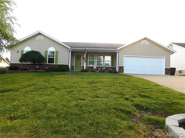 31 Canterbury Dr, Troy, MO 63379