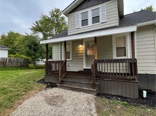 2470 Rockefeller Rd, Wickliffe, OH 44092