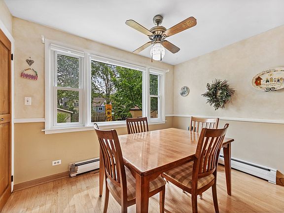 5th image of 215 N Warwick Ave