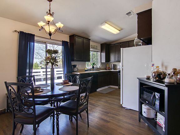 3rd image of 8042 Discovery Cir