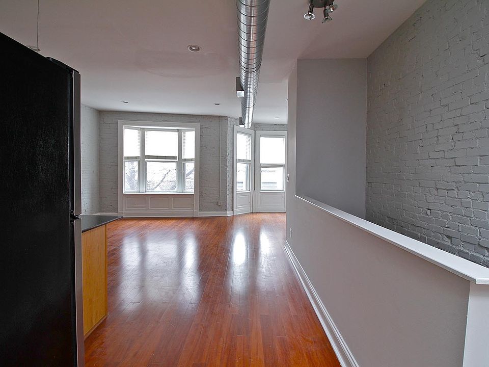 Dining/Living room