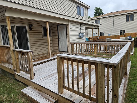 5th image of 2219 Albemarle Ave
