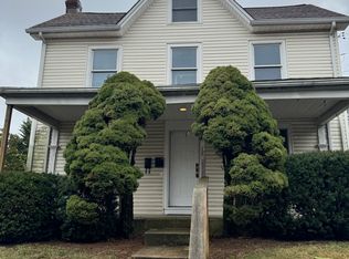 813 E Glenside Ave, Wyncote, PA 19095