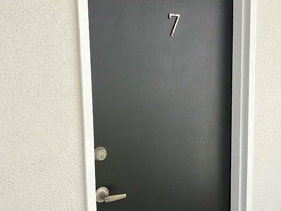 5th image of 11915 Darlington Ave #7