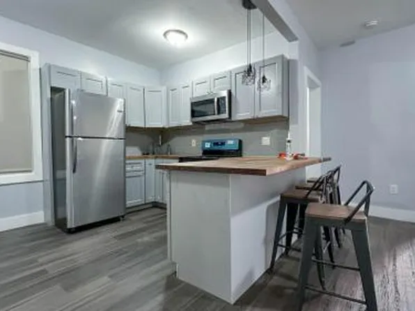 57 Orient Avenue image 3 of 10