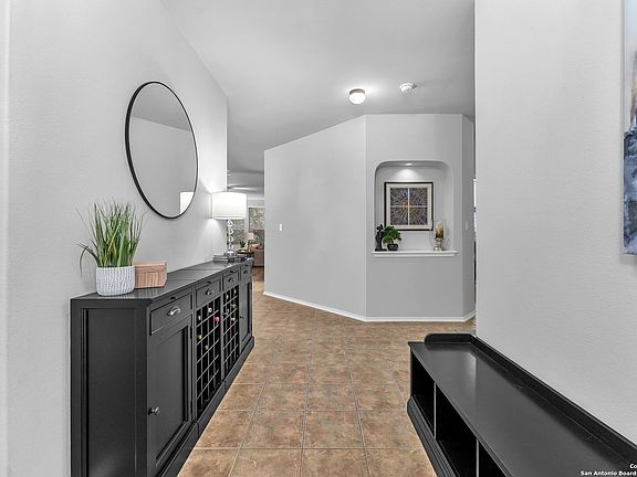 4th image of 4815 Osborn Glade