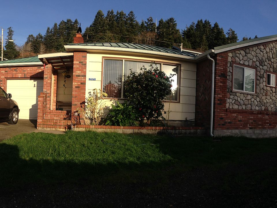 Corner lot