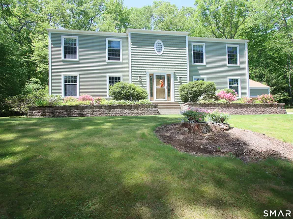 19 Legendary Road, East Lyme, CT 06333