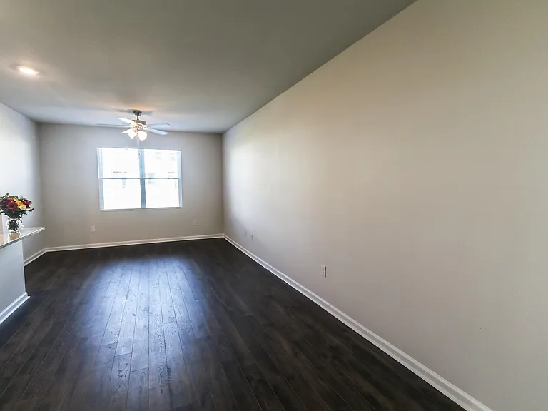 4347 Newland St — Photo 9