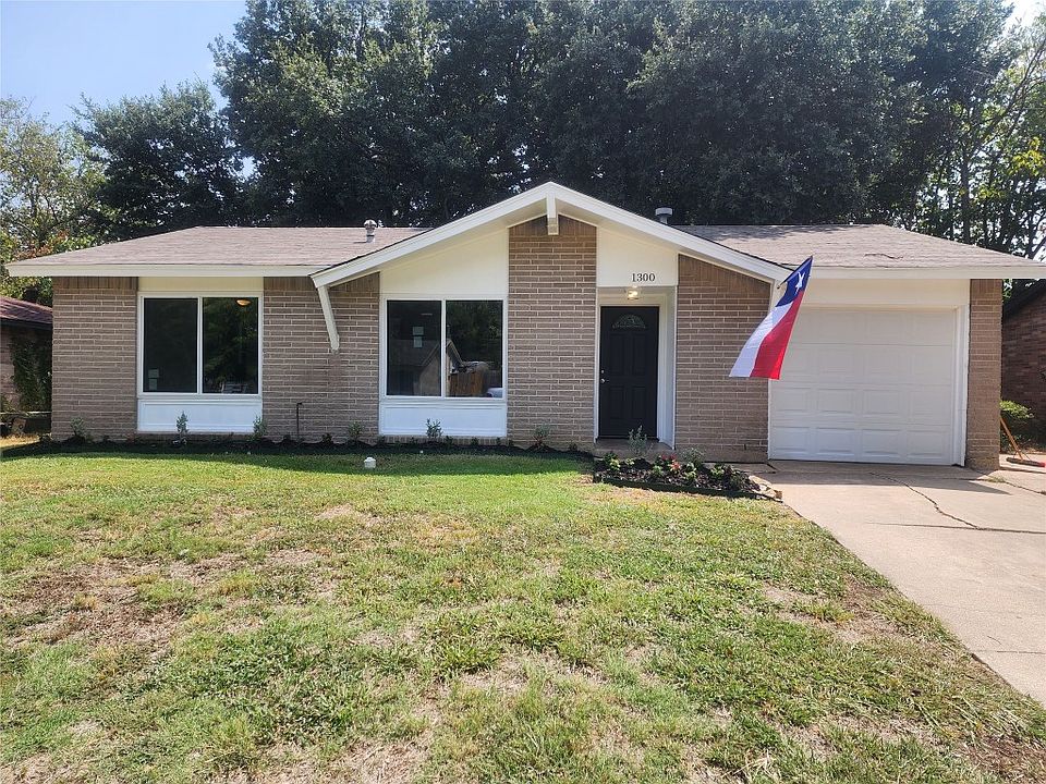 1300 Rosewood Ln, Arlington, TX 76010 Zillow