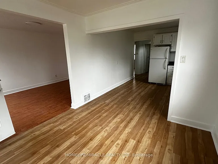 33 Jeavons Ave #ENTIRE HOUSE — Photo 21