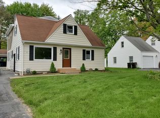 160 Rexford Dr, Hermitage, PA 16148