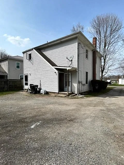 2 bed, 725 sqft, $1,000 — Photo 2