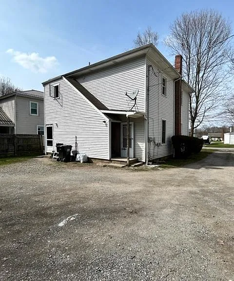 27 W Woodland Ave #B — Photo 2