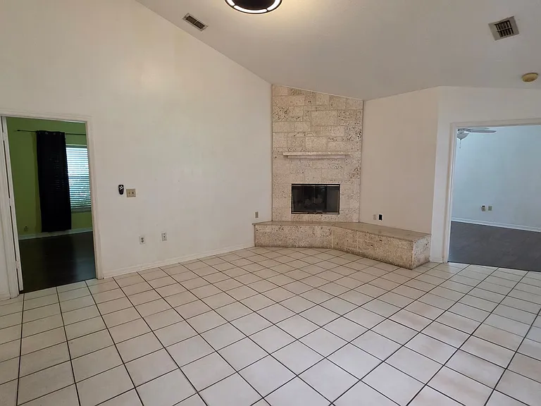 10051 Dorset Dr — Photo 12