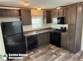 3 Jacob Dr, Clifton Park, NY 12065