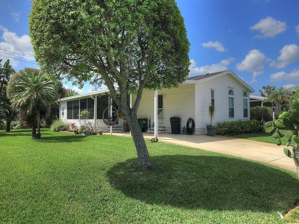 1st image of 949 Wren Cir