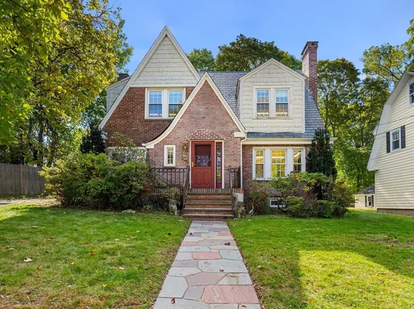 68 Vernon St, Newton, MA 02458