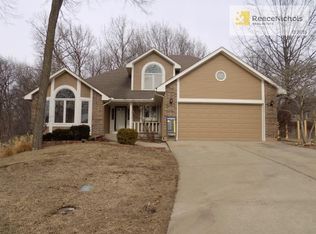 1904 SW Rock Creek Ct, Blue Springs, MO 64015