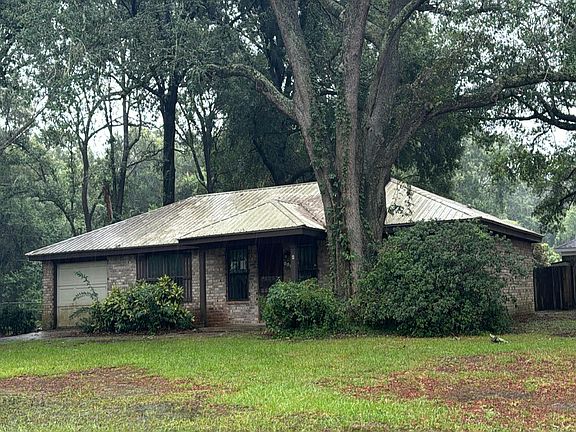 2nd image of 921 Candlestick Dr