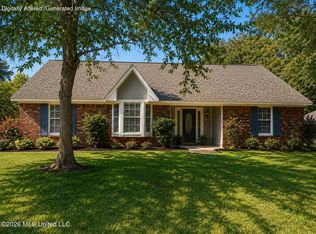 220 Cobblestone Dr, Madison, MS 39110
