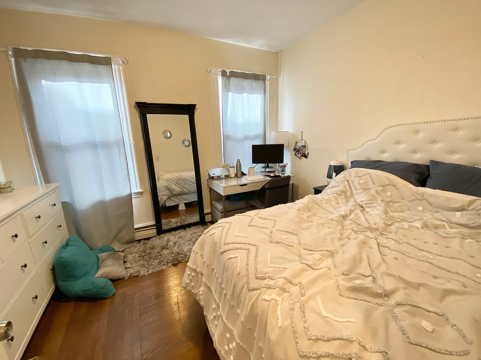 3 bed, 9999 sqft, $3,000 — Photo 4