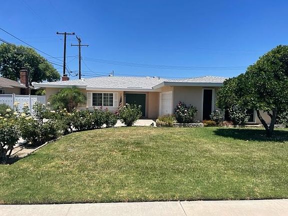 3rd image of 25526 Lomas Verdes St
