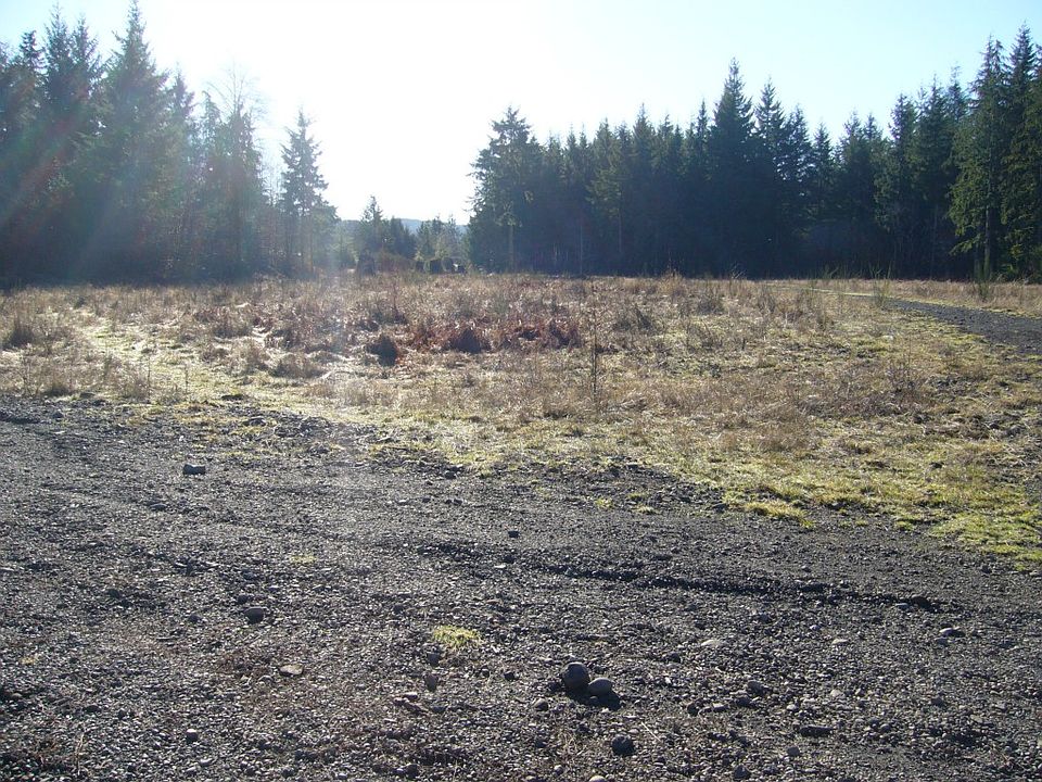 2nd image of 8 Sawyer Way