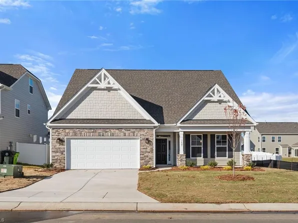 1607 Wareham Dr, Mebane, NC 27302