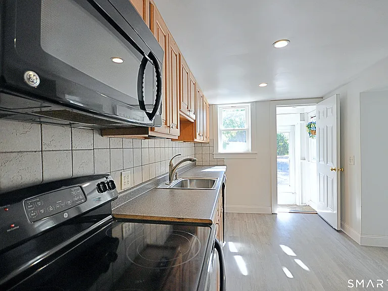 10A Old Hawleyville Rd — Photo 3