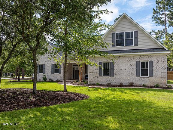 2nd image of 23 Stonegate Circle