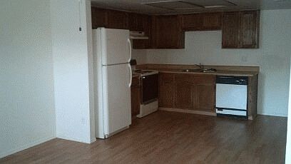 Open & Spacious Kitchen!