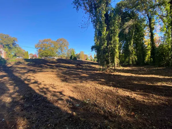 105 California Ave, Chesnee, SC 29323