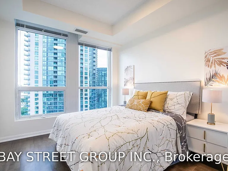 628 Fleet St #1801 — Photo 17