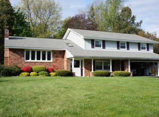 2271 Berkley Ave, Niskayuna, NY 12309