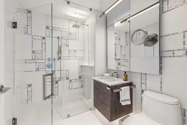 Rented by NYWPG Realty LLC | media 27