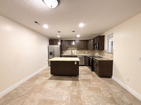 2nd image of 1560 E Stratford Ave #5
