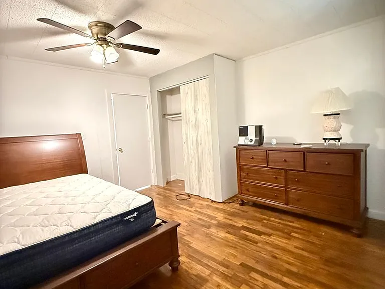 1610 SW Clay St — Photo 4