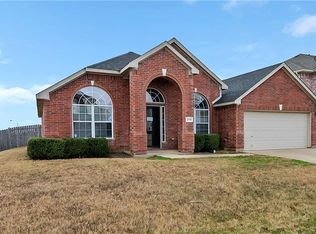 2116 Sandstone Ct, Mansfield, TX 76063