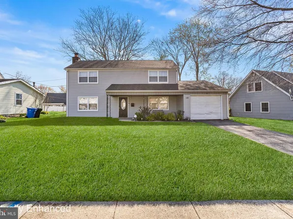 10 Hancock Ln, Willingboro, NJ 08046