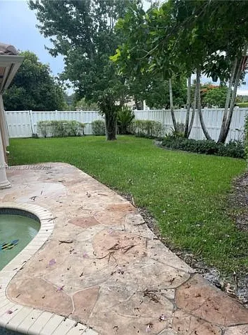 1552 NW 135th Ave — Photo 3