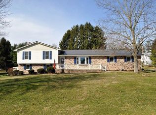 365 Orchard View Dr NE, Lancaster, OH 43130