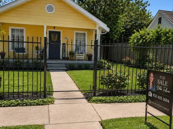 901 Nadine St, Houston, TX 77009
