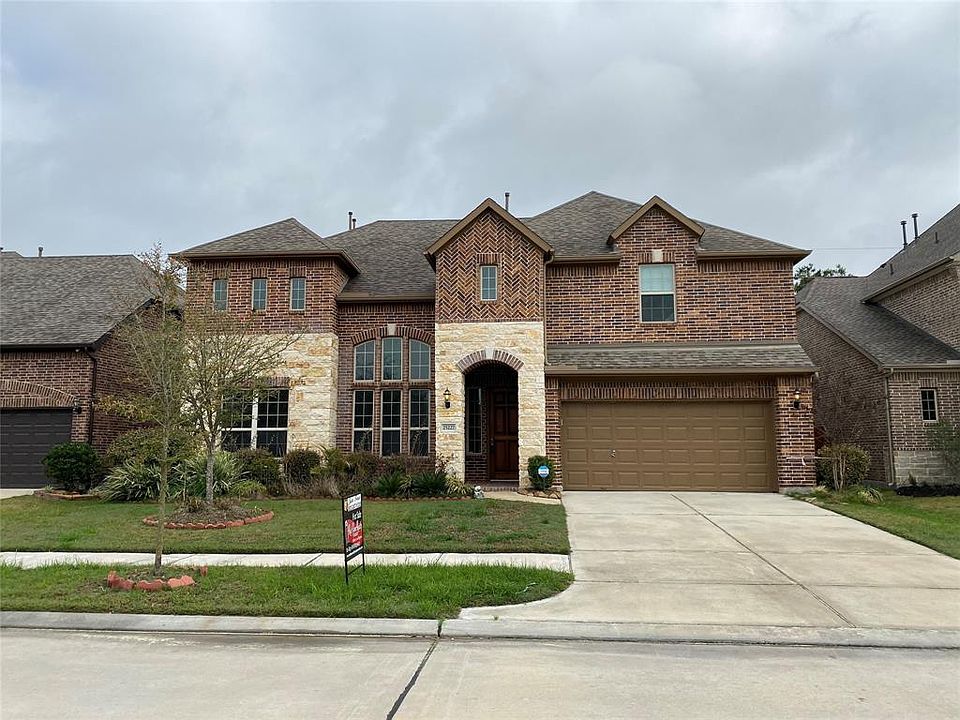 1st image of 25227 Birchwood Springs Ave