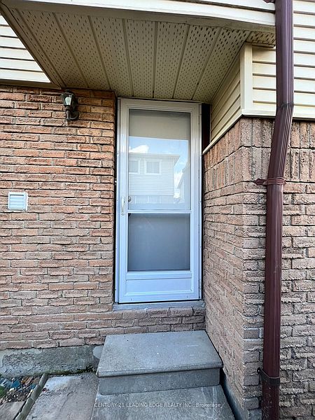 Toronto House for rent - 2 Bedrooms in Toronto