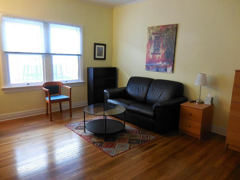 1st image of 903 7th St #Jr1b