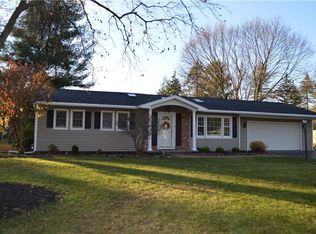 14 Crossfield Rd, Fairport, NY 14450