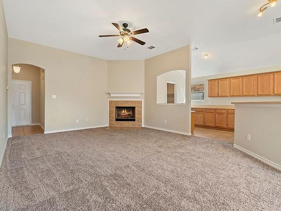 4th image of 3732 Hazel Dr