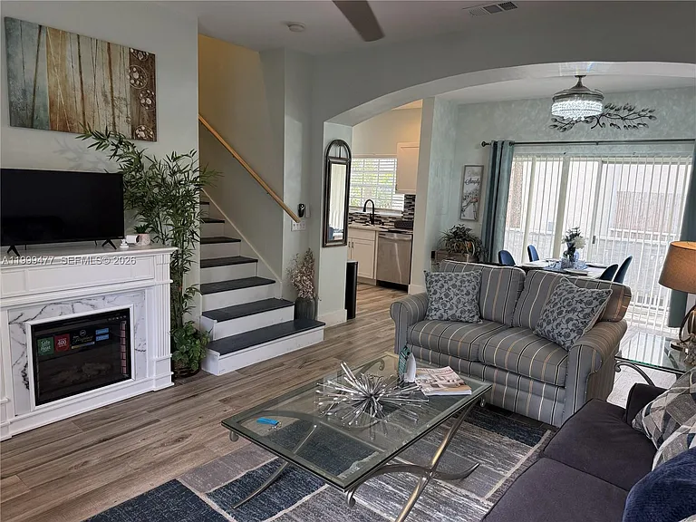 3304 Lisa Ln #102 — Photo 1